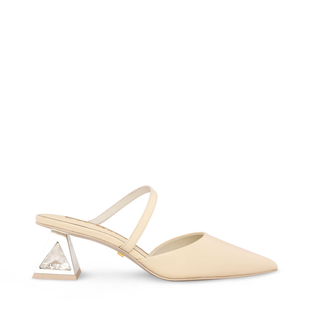 AISHA ICE CREAM / GOLD PUMPS